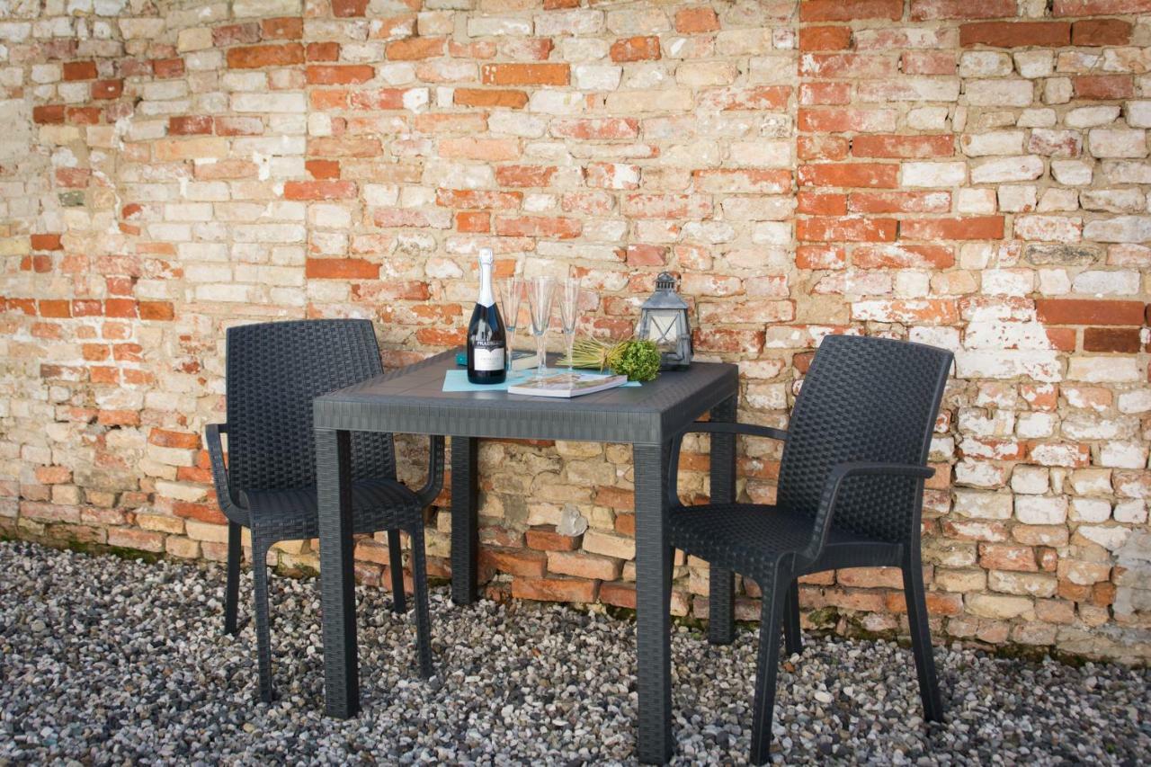 B&B Borgo Antico เตรวิโซ ภายนอก รูปภาพ
